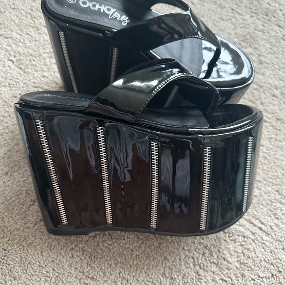 Dollskill zipper platform heels - Picture 4 of 5